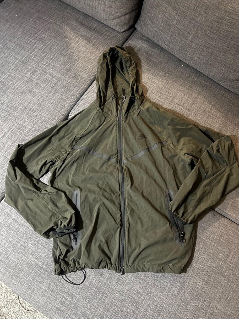 Nike Men’s Green Full-Zip Windbreaker Jacket M Long Sleeve
